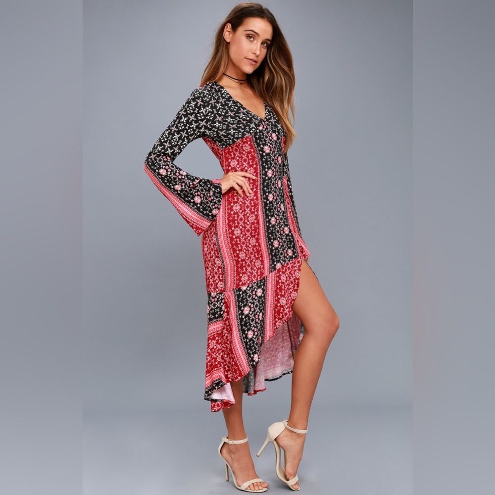 SOMEDAYS LOVING Burn in Love Black and Red Print Bell Sleeve Midi Dress Medium